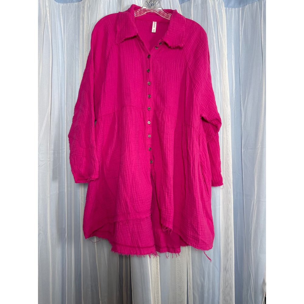 Zenana Shirt Women 1X QT-1158X Pink Gauze Frayed Hem Button Down Tunic NWOT